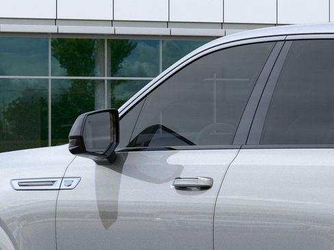 New 2025 Cadillac Escalade IQ Luxury 2 w/ LPO, Radiant Package image 12