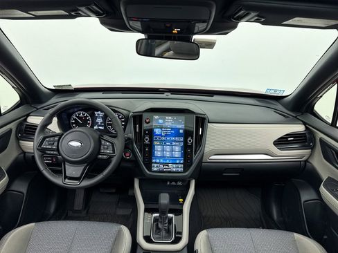 Used 2025 Subaru Forester Premium image 19