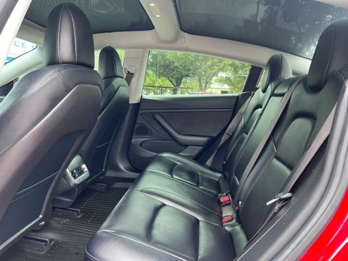 Used 2018 Tesla Model 3 Mid Range RWD image 16
