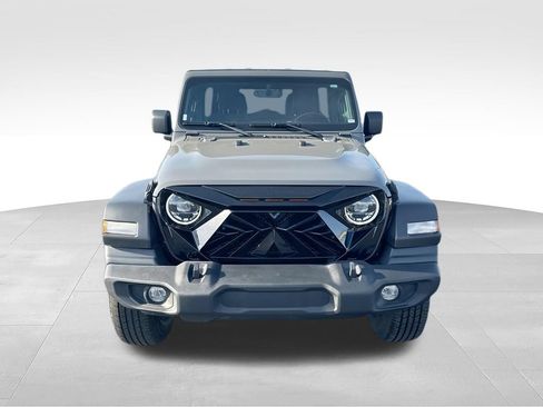 Used 2022 Jeep Wrangler Unlimited Sport AWD/4WD image 3
