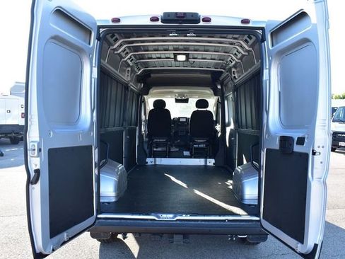 New 2026 RAM ProMaster 2500 w/ Convenience Group image 30