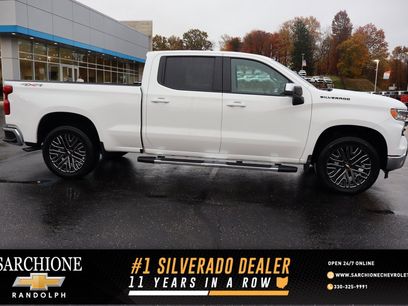 New 2026 Chevrolet Silverado 1500 LT w/ LPO, Dark Essentials Package