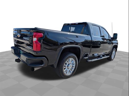 Certified 2022 Chevrolet Silverado 2500 High Country w/ Safety Package II image 4
