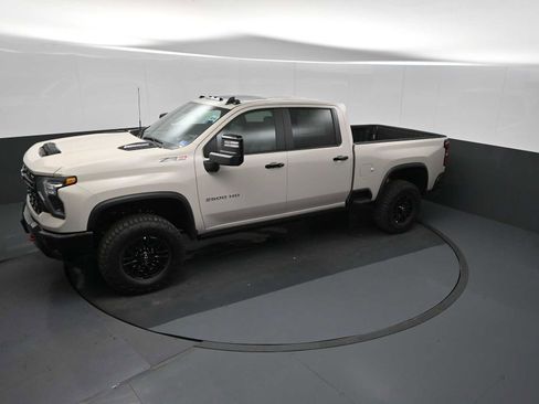 New 2026 Chevrolet Silverado 2500 ZR2 AWD/4WD image 54