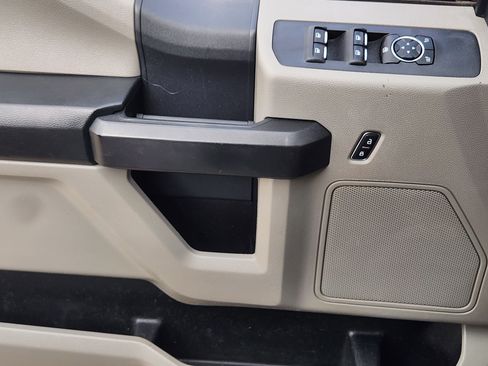 Used 2022 Ford F250 XL w/ Power Equipment Group image 23