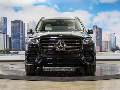 New 2026 Mercedes-Benz GLS 580 4MATIC image 3