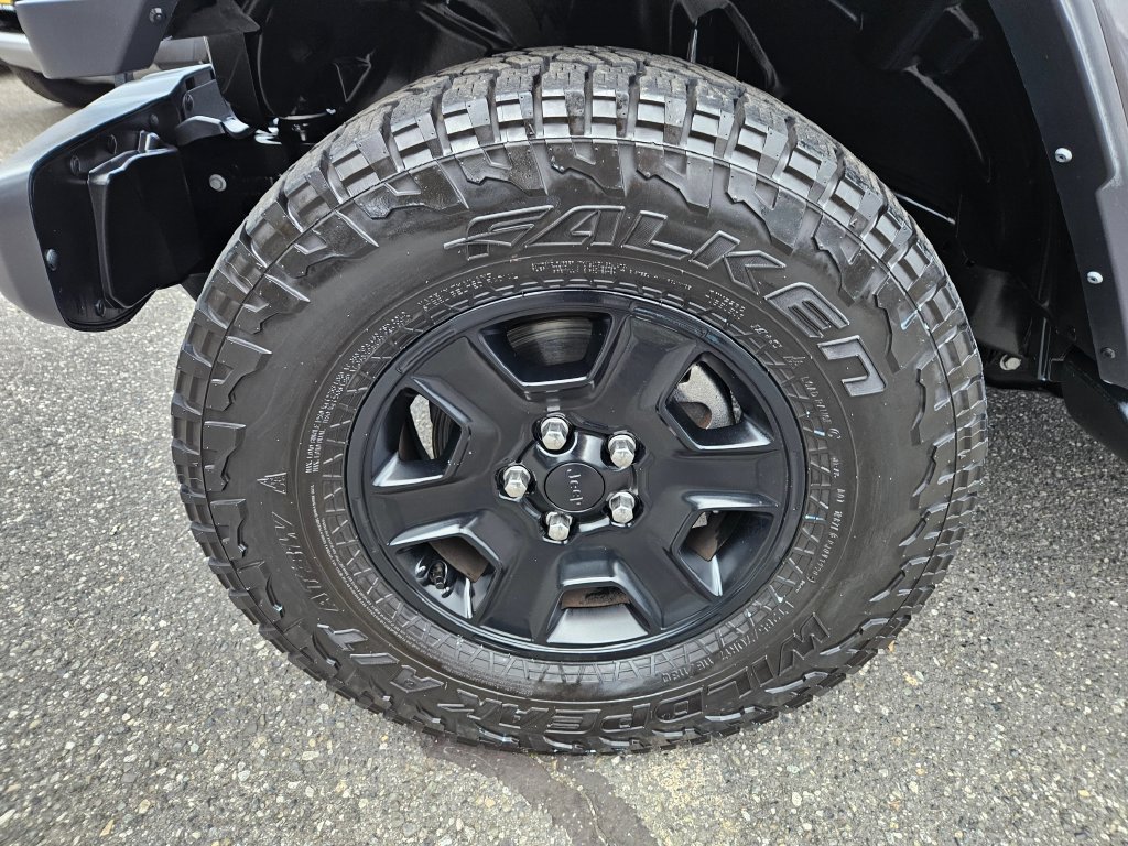 Used 2021 Jeep Gladiator Sport AWD/4WD image 9