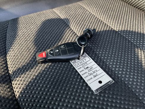 Used 2018 RAM 2500 Big Horn w/ Sport Appearance Group AWD/4WD image 34
