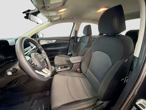 Used 2023 Kia Forte LXS image 20