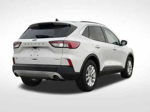 Used 2020 Ford Escape SE image 14