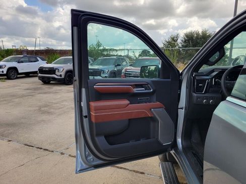 New 2026 GMC Sierra 1500 Denali Ultimate image 14