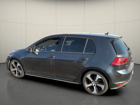 Used 2017 Volkswagen Golf 4-Door FWD image 5