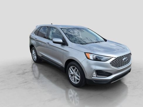 Used 2023 Ford Edge SEL w/ Convenience Package AWD/4WD image 2