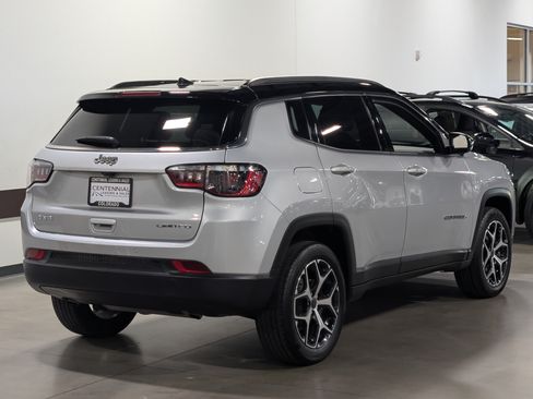 Used 2025 Jeep Compass Limited AWD/4WD image 3