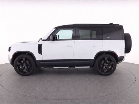 Used 2023 Land Rover Defender 130 SE AWD/4WD image 3