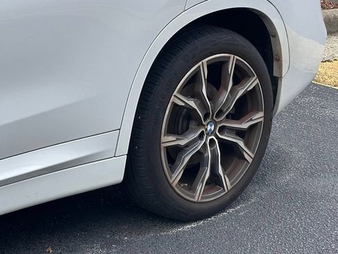 Used 2021 BMW X1 xDrive28i w/ M Sport Package AWD/4WD image 7