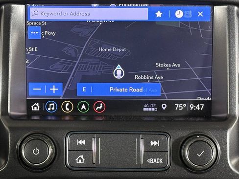 Used 2022 Chevrolet Colorado Z71 w/ Safety Package AWD/4WD image 36