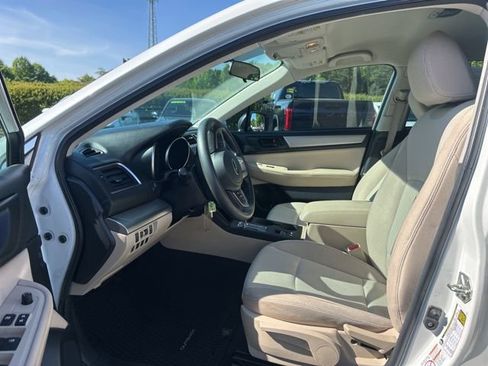 Used 2017 Subaru Outback 2.5i AWD/4WD image 16