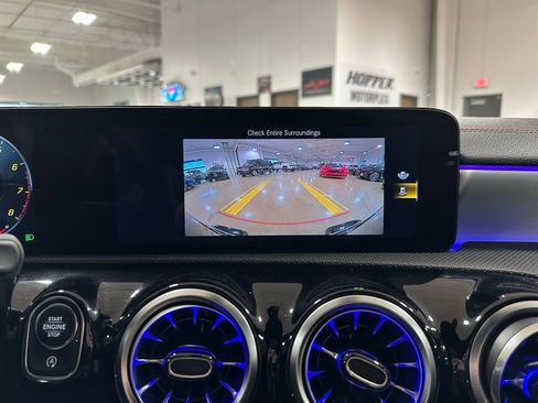 Used 2023 Mercedes-Benz CLA 250 image 27