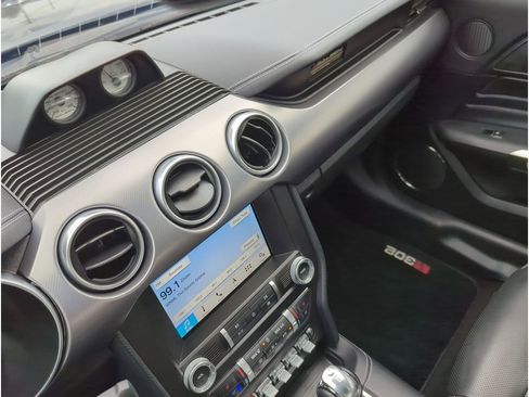 Used 2019 Ford Mustang GT image 18