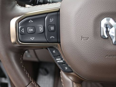 Used 2025 RAM 1500 Limited AWD/4WD image 29