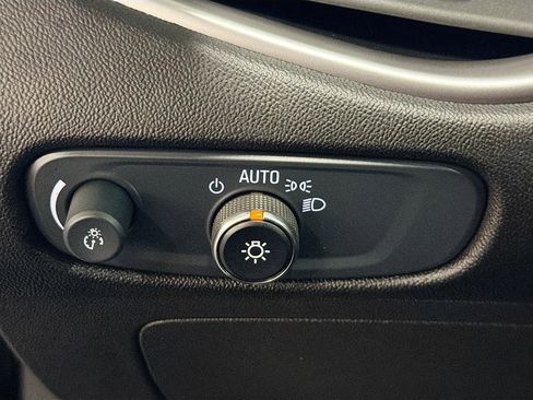 Used 2024 Chevrolet Malibu LT FWD image 16