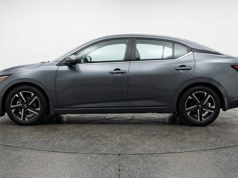 Used 2025 Nissan Sentra SV FWD image 5