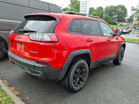 Used 2019 Jeep Cherokee Trailhawk w/ Comfort/Convenience Group AWD/4WD image 8