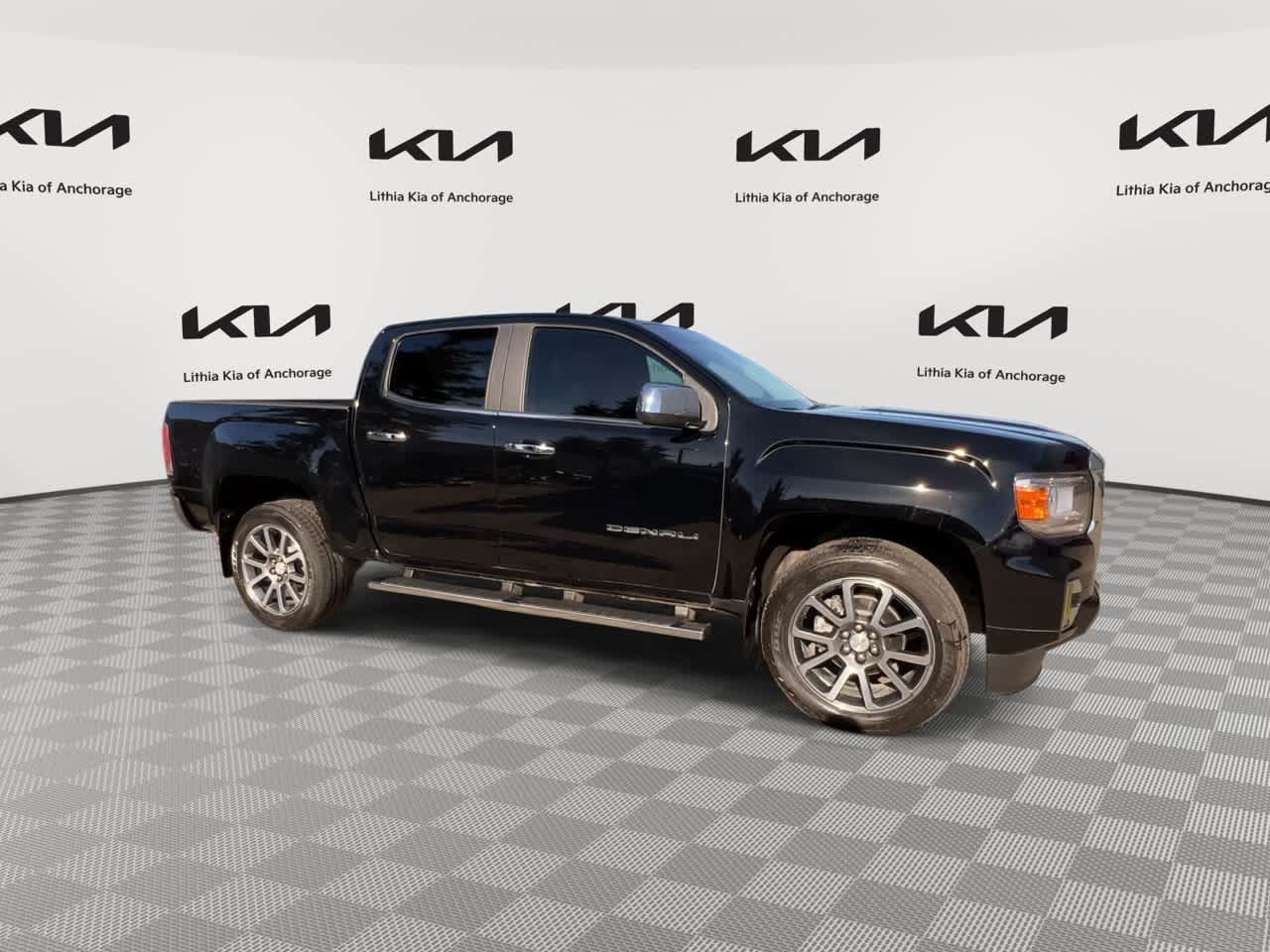 Used 2022 GMC Canyon Denali AWD/4WD image 9