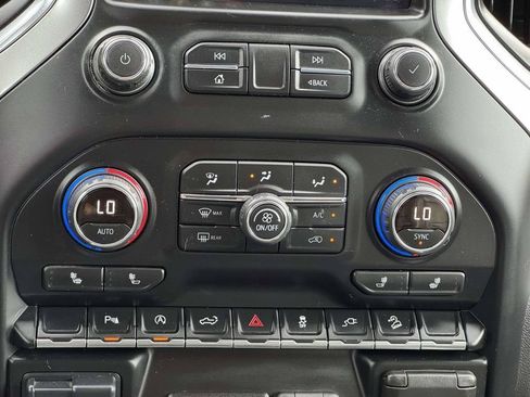 Used 2020 Chevrolet Silverado 1500 RST w/ All-Star Edition AWD/4WD image 6