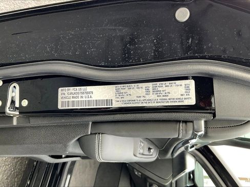 New 2025 Jeep Grand Cherokee L Overland w/ Advanced Protech Group III AWD/4WD image 14
