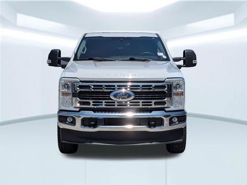 Used 2024 Ford F250 XLT w/ FX4 Off-Road Package AWD/4WD image 10