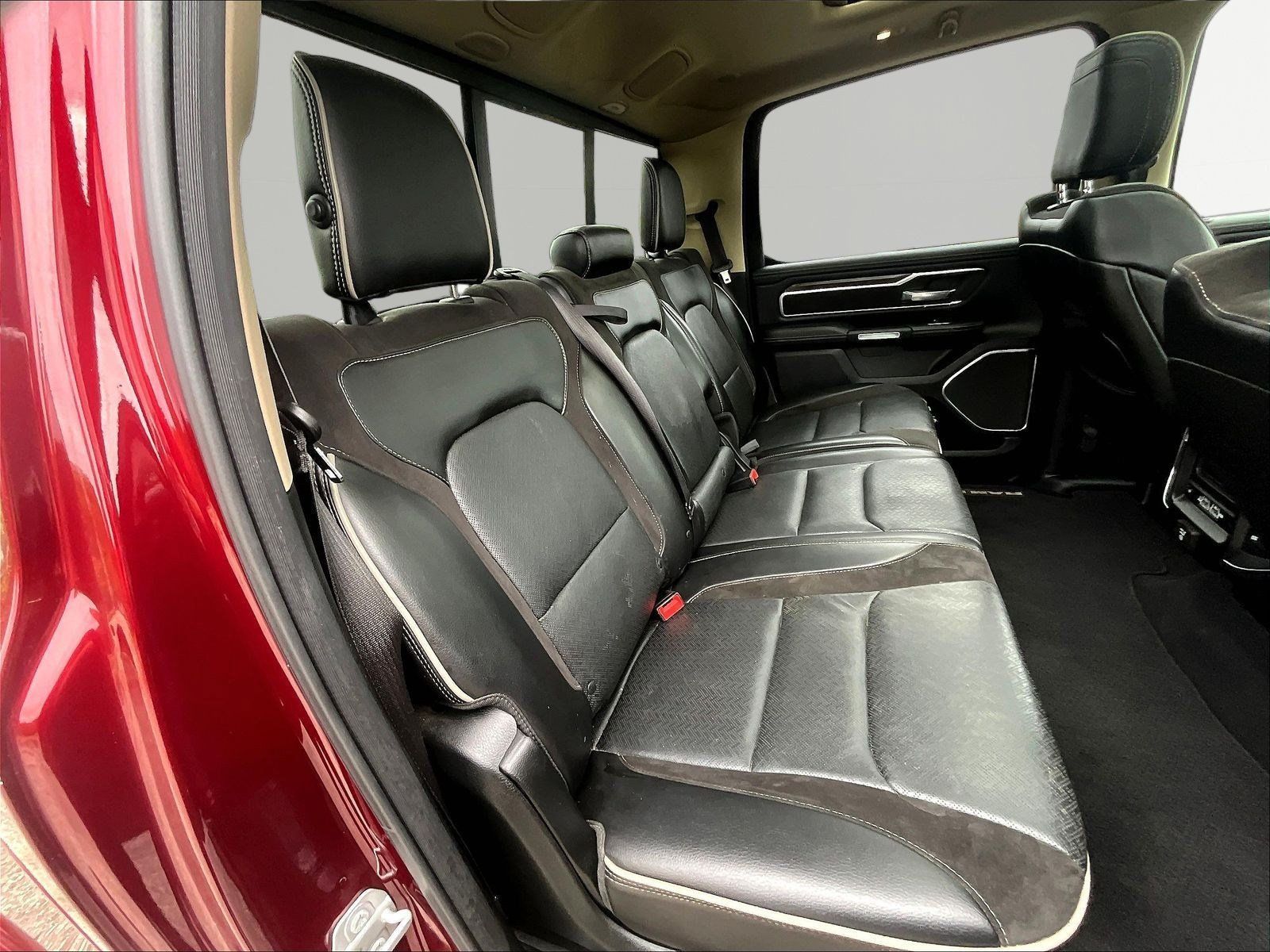 Used 2019 RAM 1500 Laramie AWD/4WD image 25