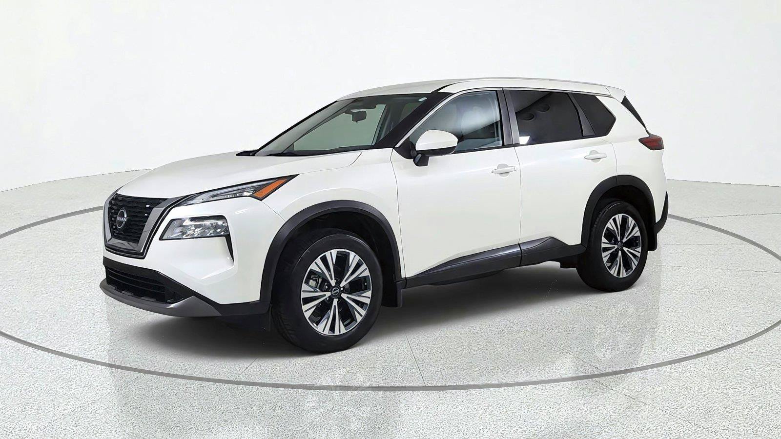 Used 2023 Nissan Rogue SV FWD image 3