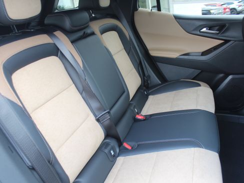 New 2027 Chevrolet Equinox ACTIV AWD/4WD image 16