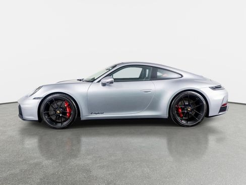 Used 2025 Porsche 911 Carrera GTS RWD image 16