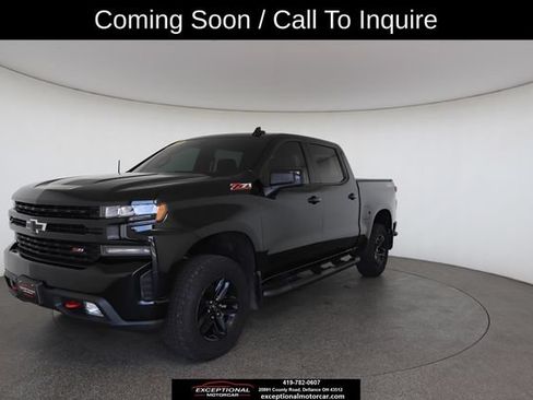 Used 2019 Chevrolet Silverado 1500 LT Trail Boss w/ Convenience Package AWD/4WD image 2