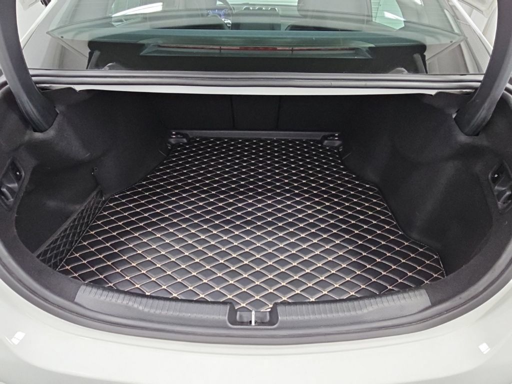 Used 2024 Mercedes-Benz C 300 Sedan image 35