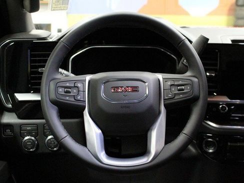 New 2026 GMC Sierra 1500 Elevation image 19