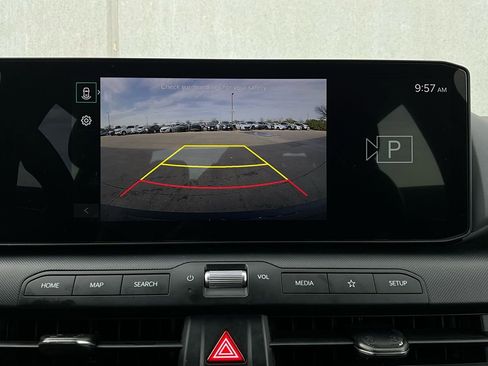 Used 2025 Kia K4 LXS image 32