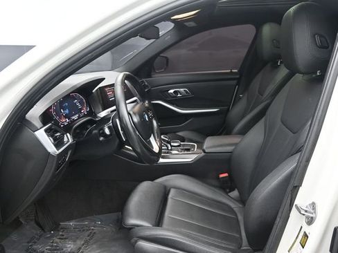 Used 2020 BMW 330i Sedan w/ Convenience Package RWD image 12