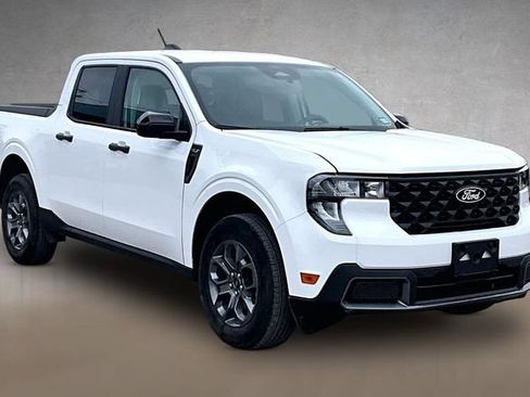 Used 2026 Ford Maverick XLT w/ Equipment Group 301A AWD/4WD image 8