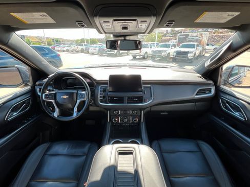 Used 2024 Chevrolet Suburban LT AWD/4WD image 9