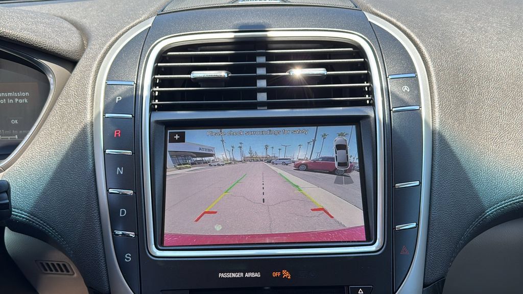 Used 2019 Lincoln Nautilus Select FWD image 15