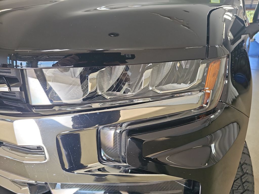 Certified 2021 Chevrolet Silverado 1500 LTZ w/ LTZ Premium Package AWD/4WD image 37