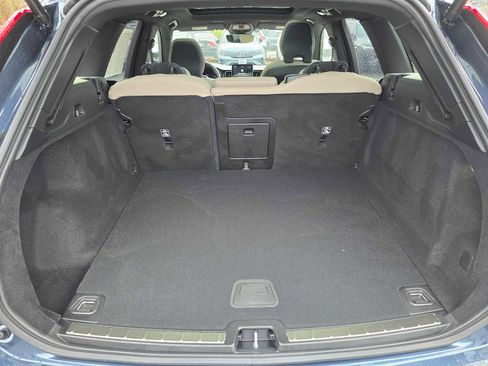 New 2026 Volvo XC60 B5 Plus w/ Protection Package Premier image 14