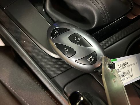 Used 2025 Hyundai Elantra Sport image 20