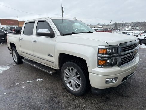 Used 2015 Chevrolet Silverado 1500 High Country w/ High Country Premium Package image 3