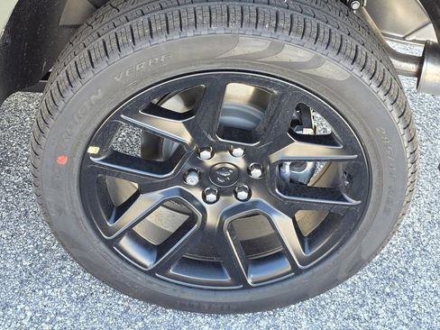 New 2026 RAM 1500 Laramie w/ Night Edition AWD/4WD image 38