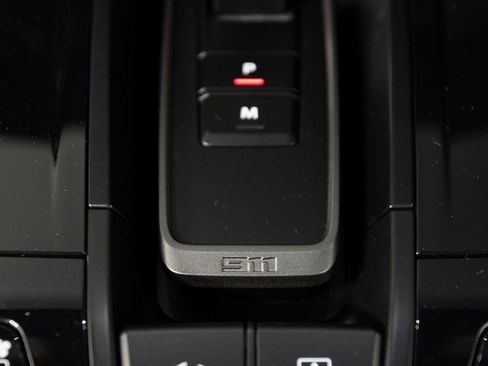 Certified 2025 Porsche 911 Carrera image 25